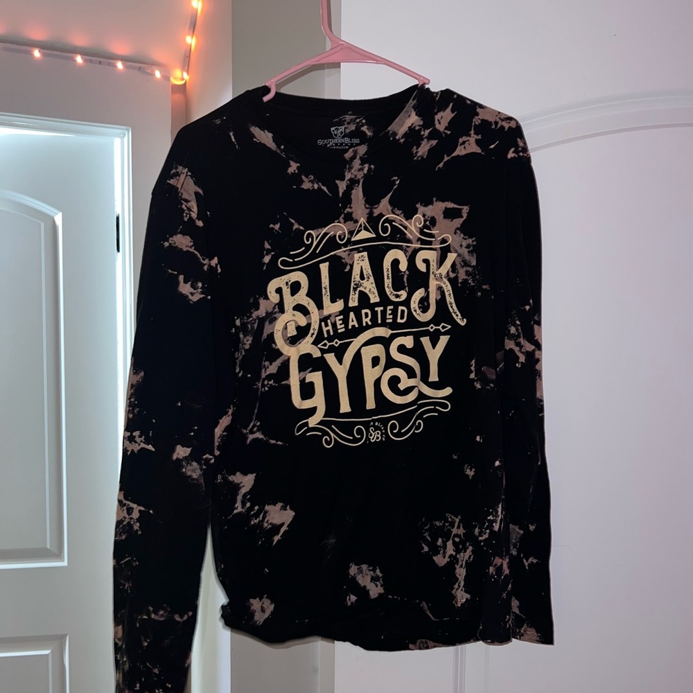 Love this shirt just don’t reach for it anymore